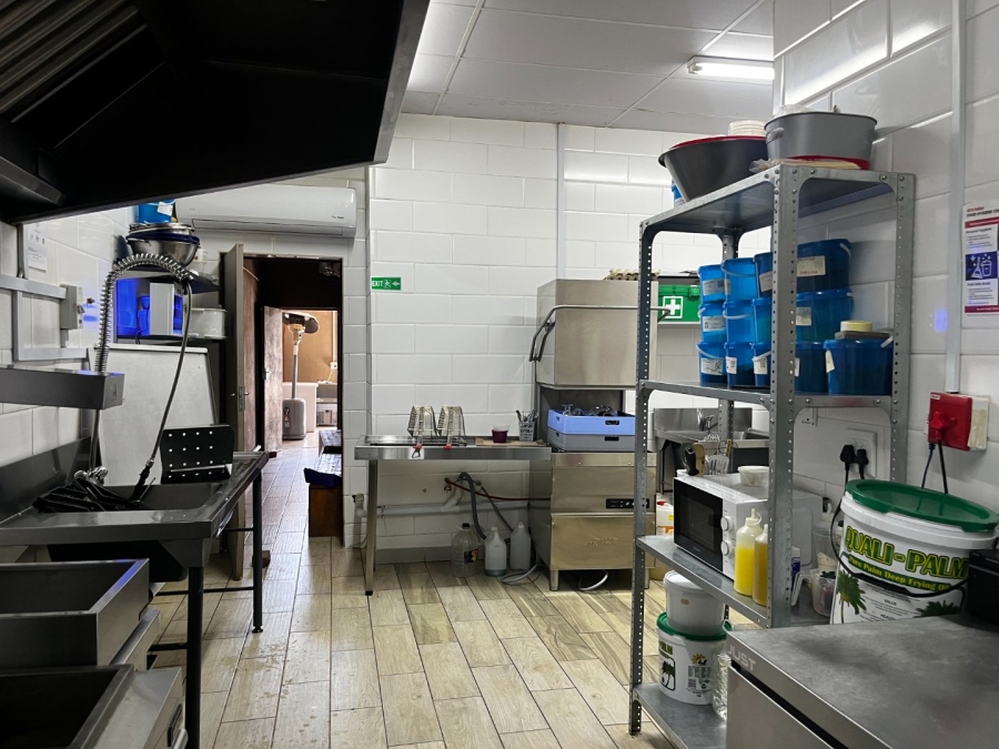 To Let commercial Property for Rent in Melodie North West